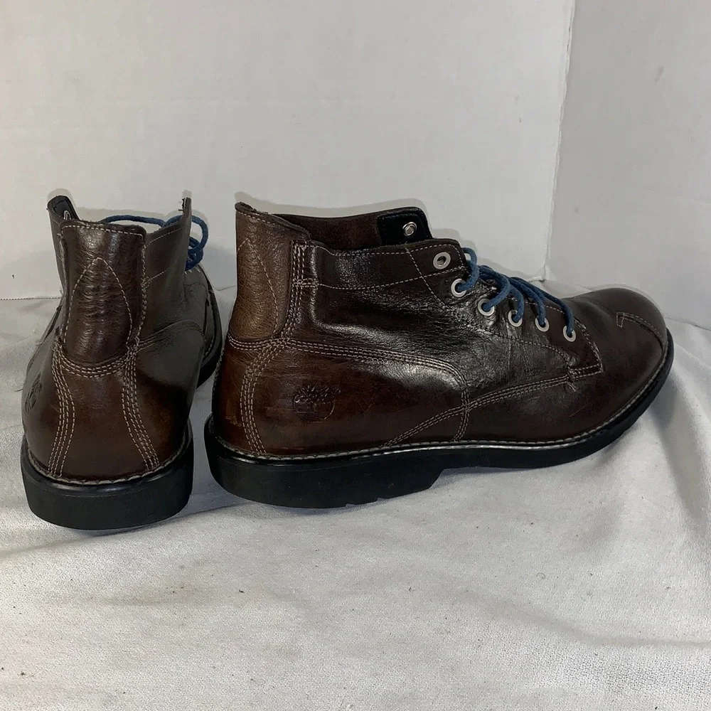 Timberland Brown Leather Chukka Boots with Blue Laces